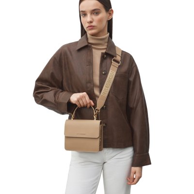 THE EASY CHIC HANDBAG